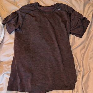 lululemon men’s athletic t shirt